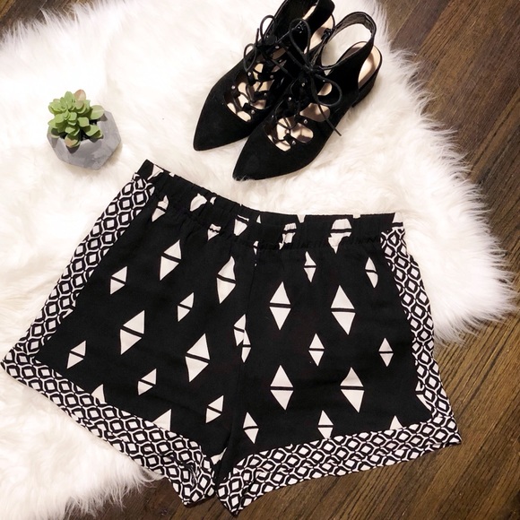 H&M Pants - H&M conscious black and white fancy shorts size 12